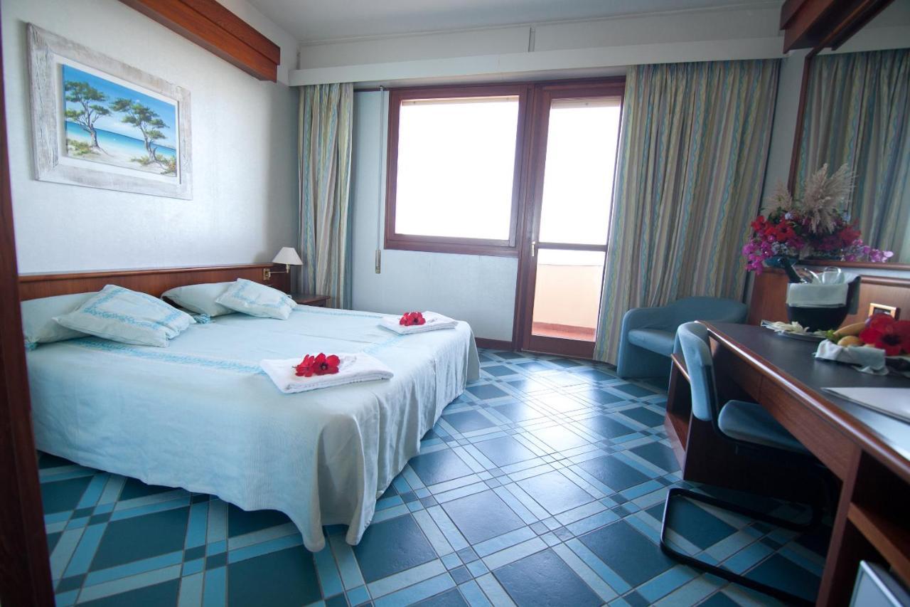 Club Esse Roccaruja Hotel Stintino Buitenkant foto
